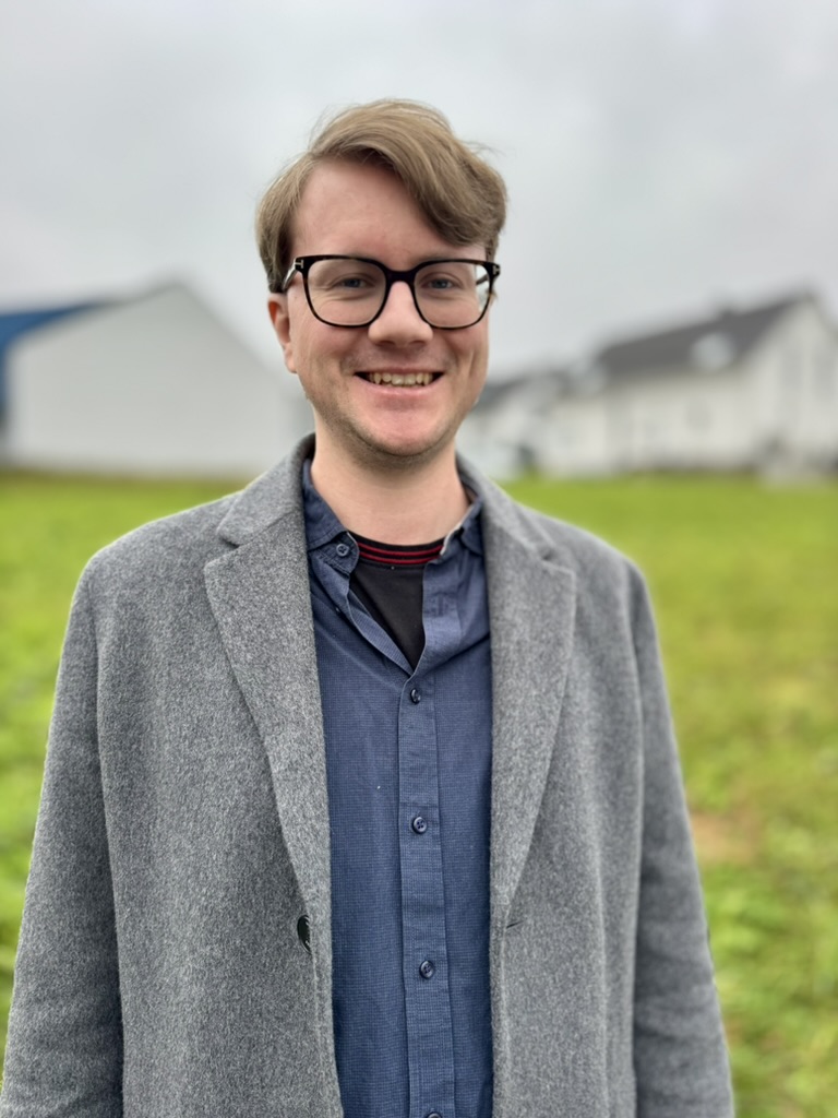 Konstantin Burger — Videograf und Grafik-Designer bei GuniWeb moderne Medien GmbH
